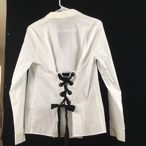 June and Delaney white long sleeve NWT size M